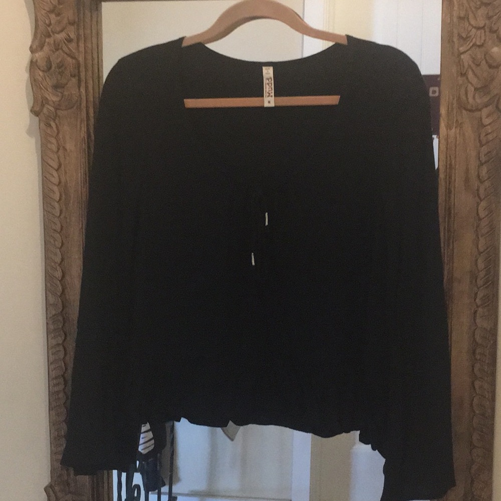 Mudd Black Peplum Peasant Top. Sz M. EUC!